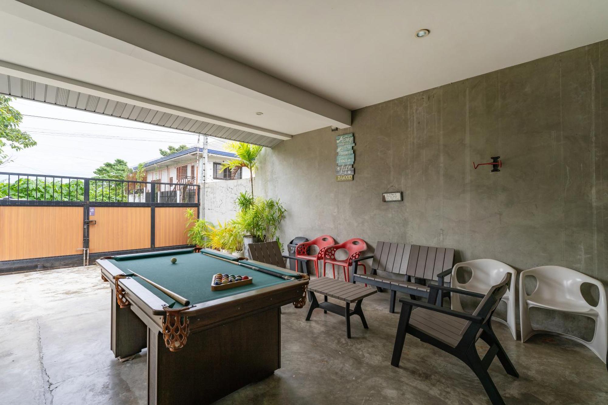 Isla Villa 1 Amazing Waterfall Pool House Near Beach, Bars & Restaurants マクタン エクステリア 写真